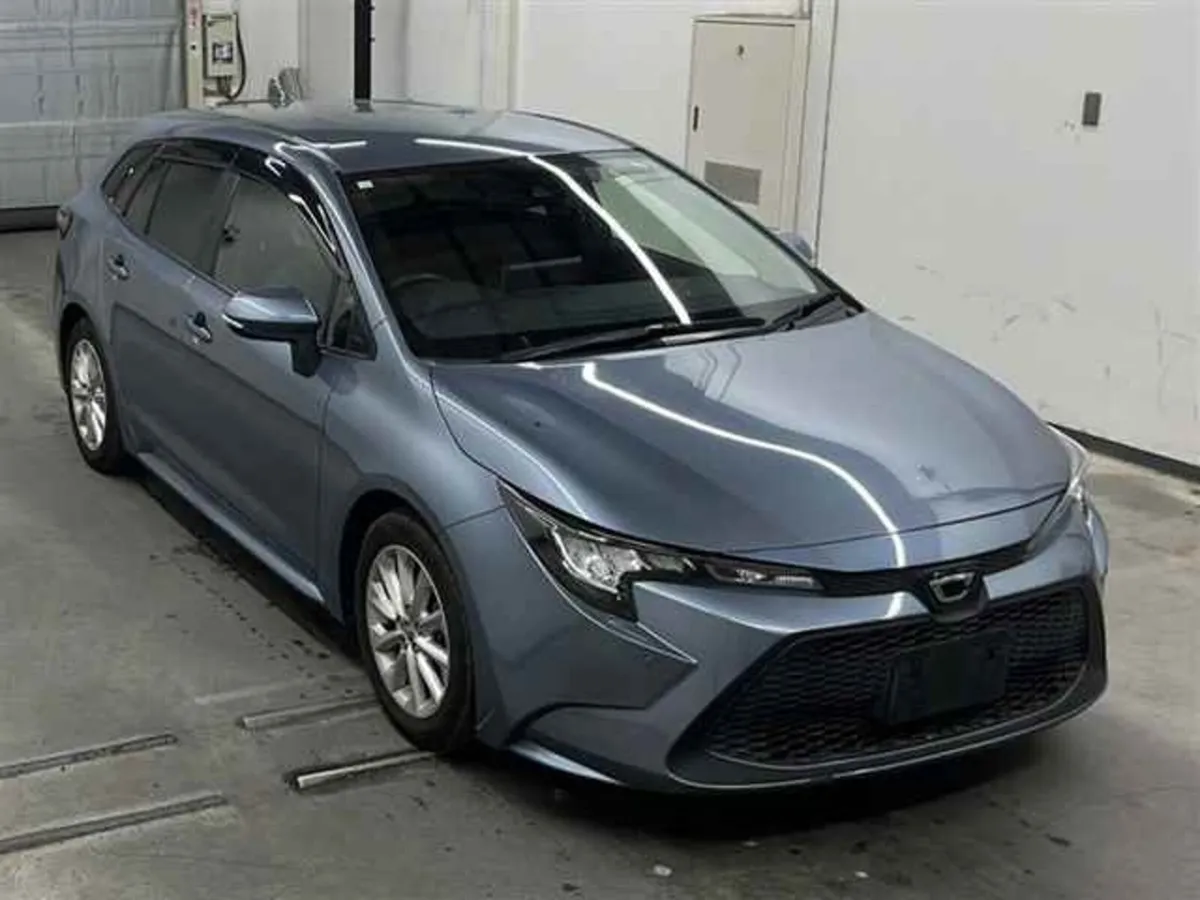 2020 Toyota Corolla Touring Hybrid - Image 1