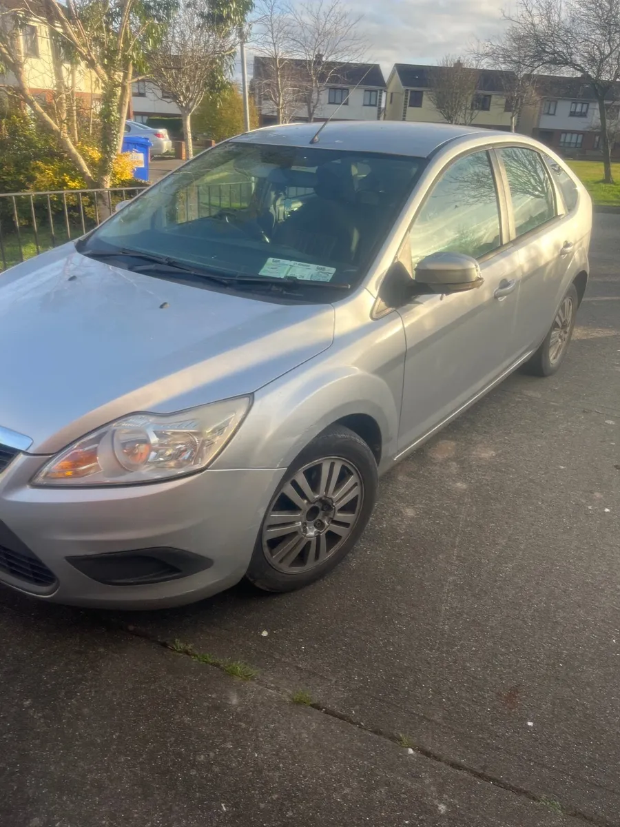 Ford Focus 2010 - Image 1