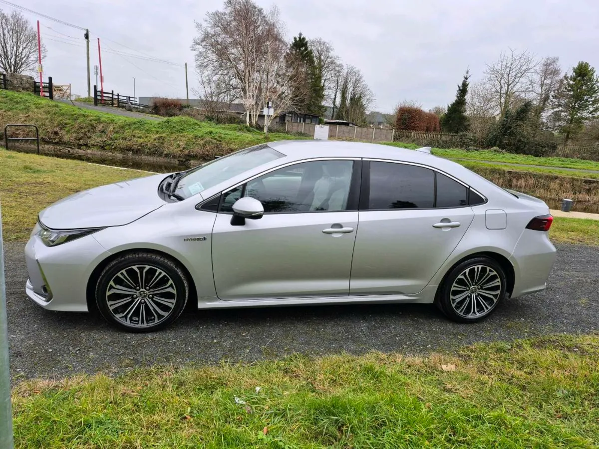 Toyota Corolla luna sport - Image 2