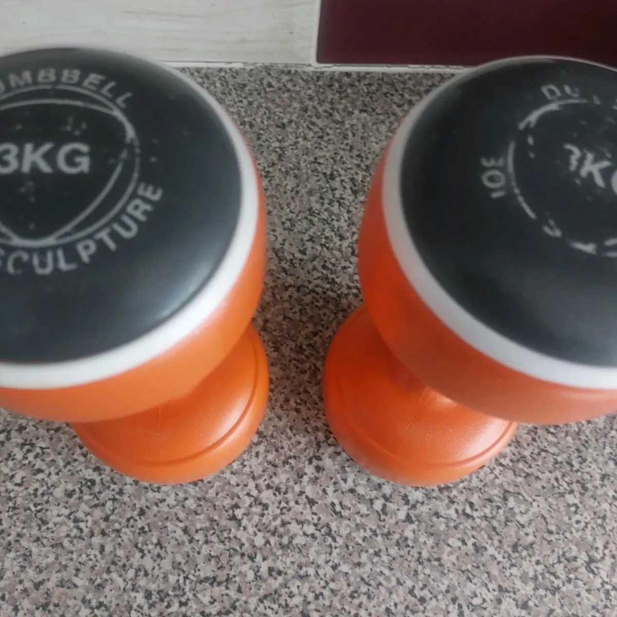 2 dumbells - Image 2