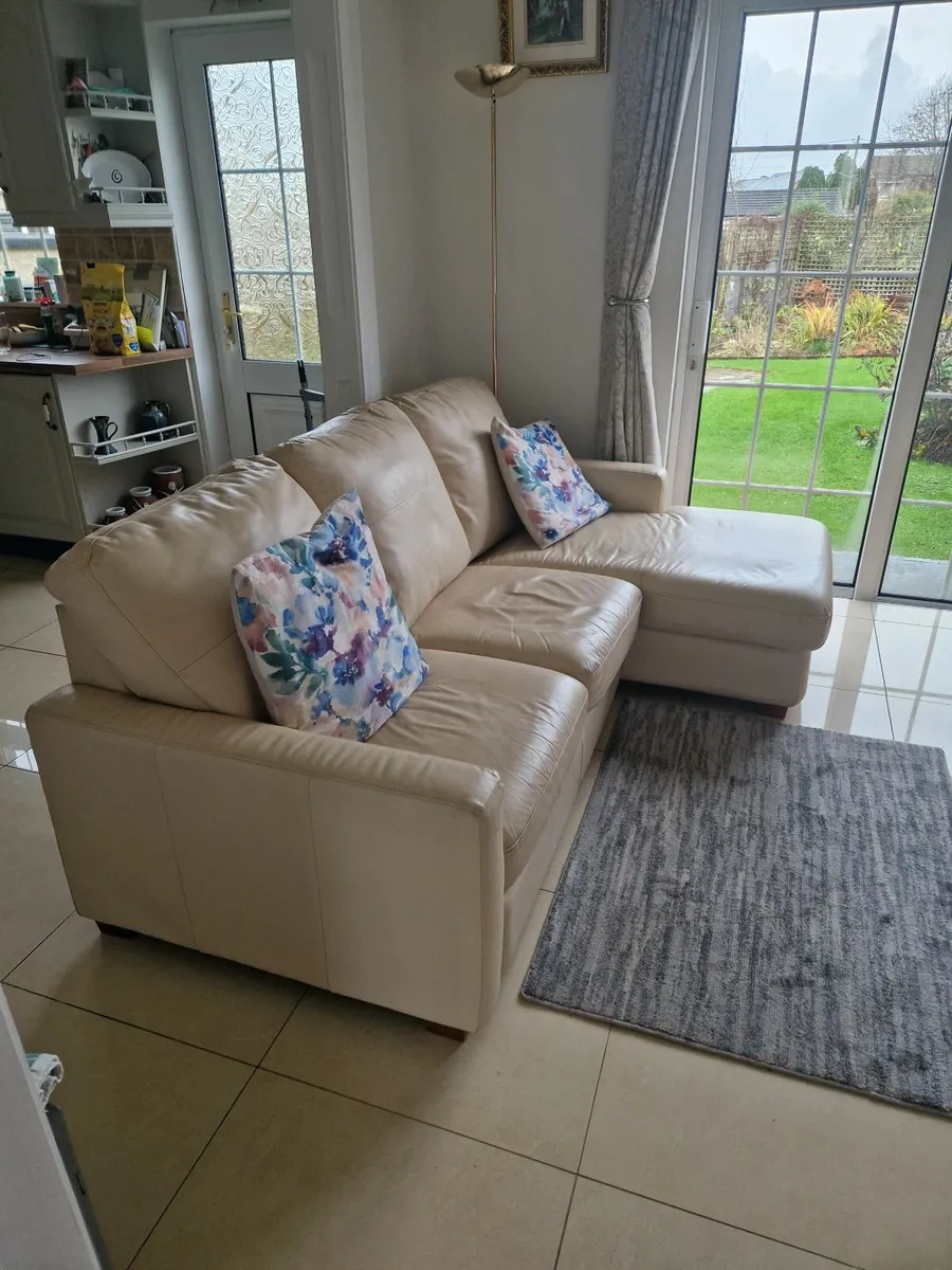 Couch and footstool - Image 4