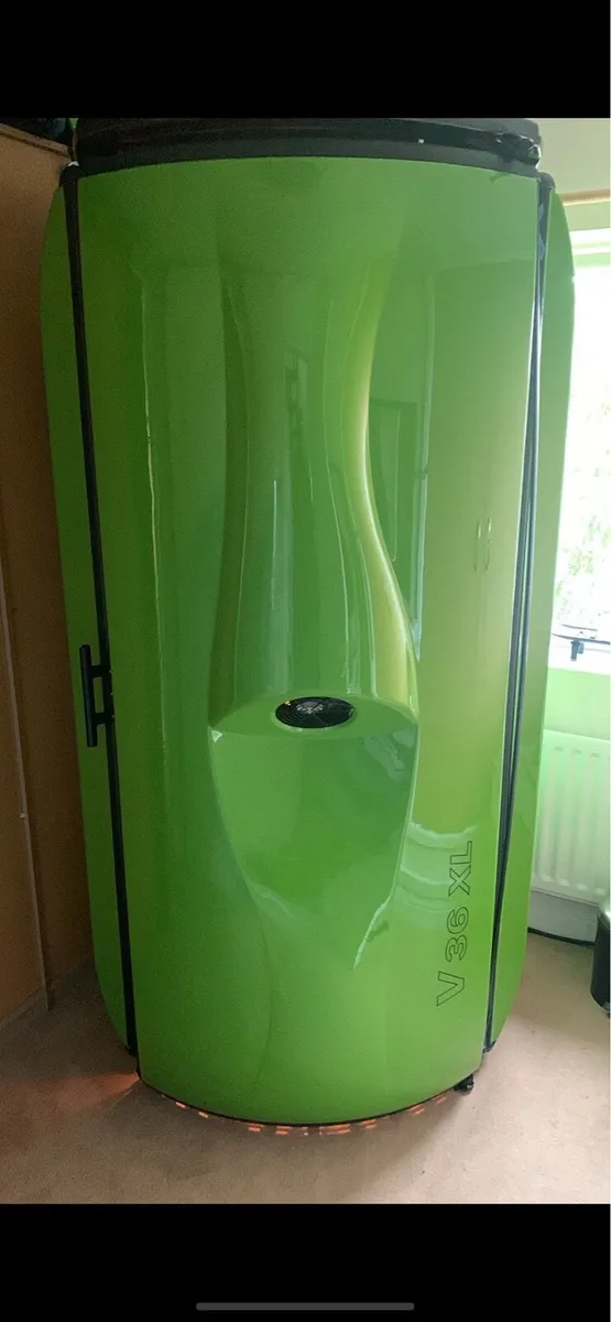 Sunbed Alisun V36 - Image 1