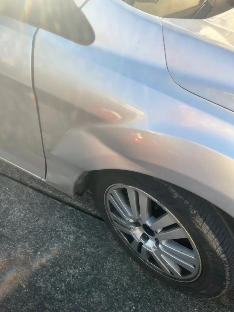 Ford Focus 2010 - Image 2