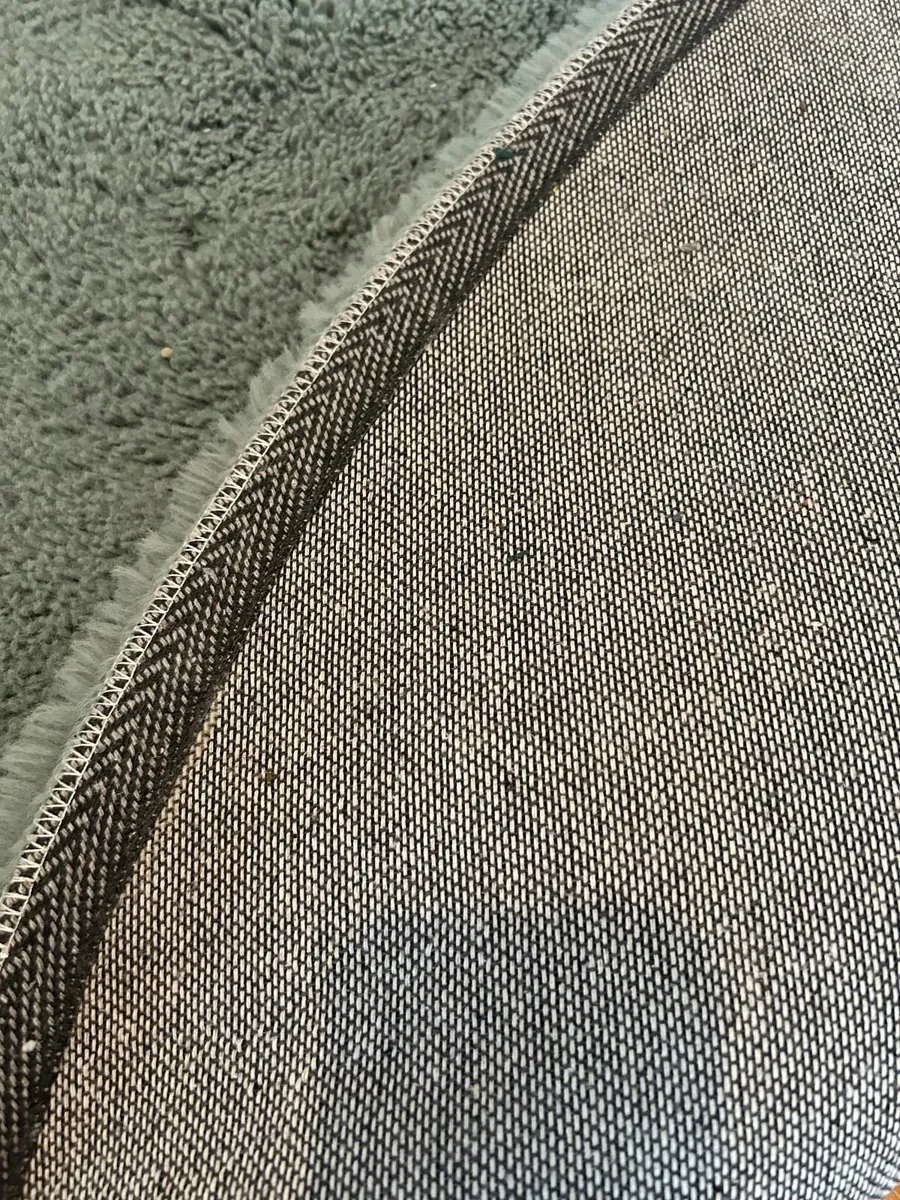 Round Rug 180cms - Image 3