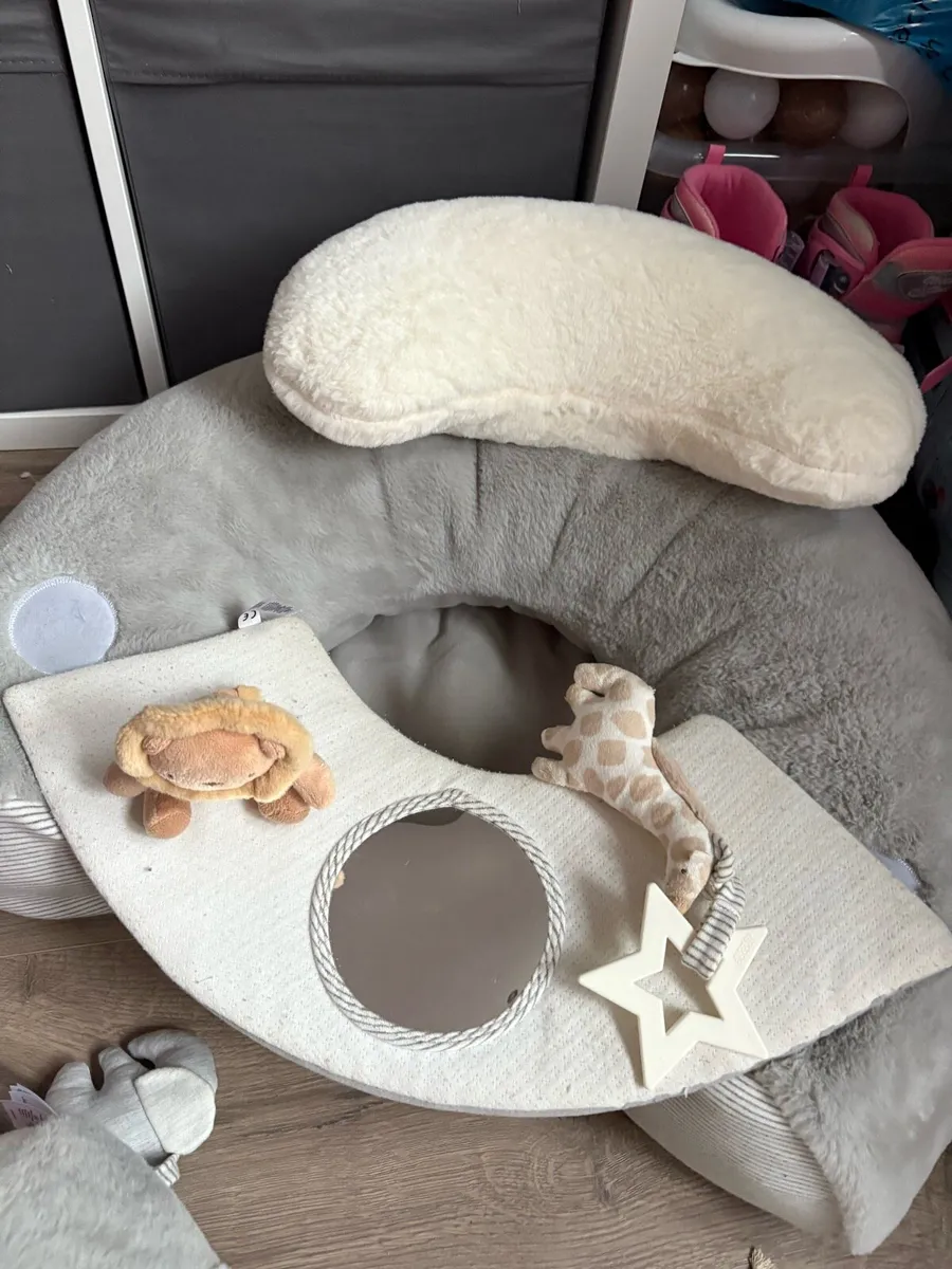 Sit n play & tummy time roller - Image 2