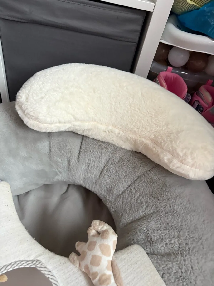 Sit n play & tummy time roller - Image 4