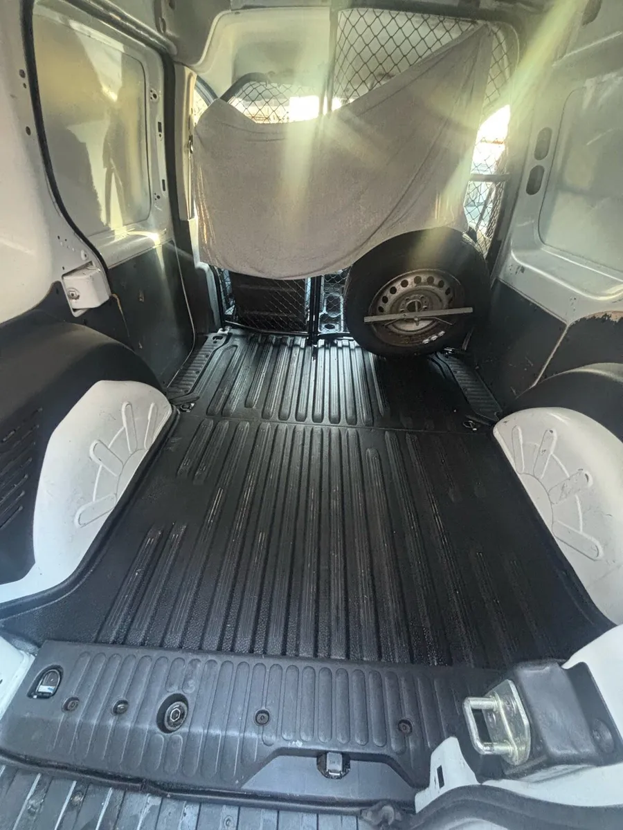 2018 Renault kangoo - Image 4