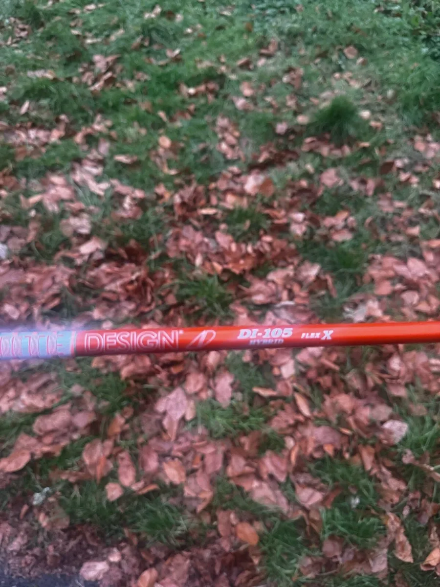 Titleist u505 2 iron 105x AD DI - Image 2