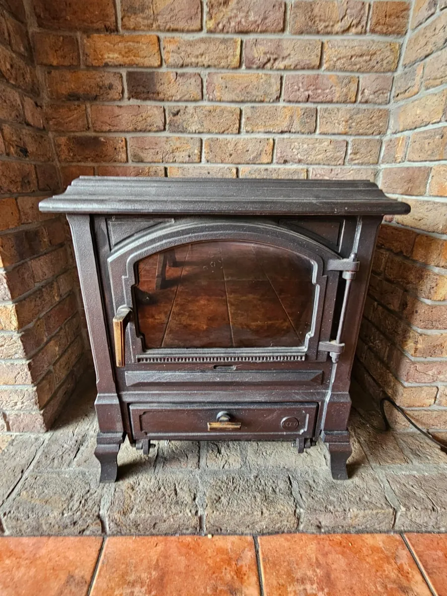 EFEL Stove 9KW - Image 1