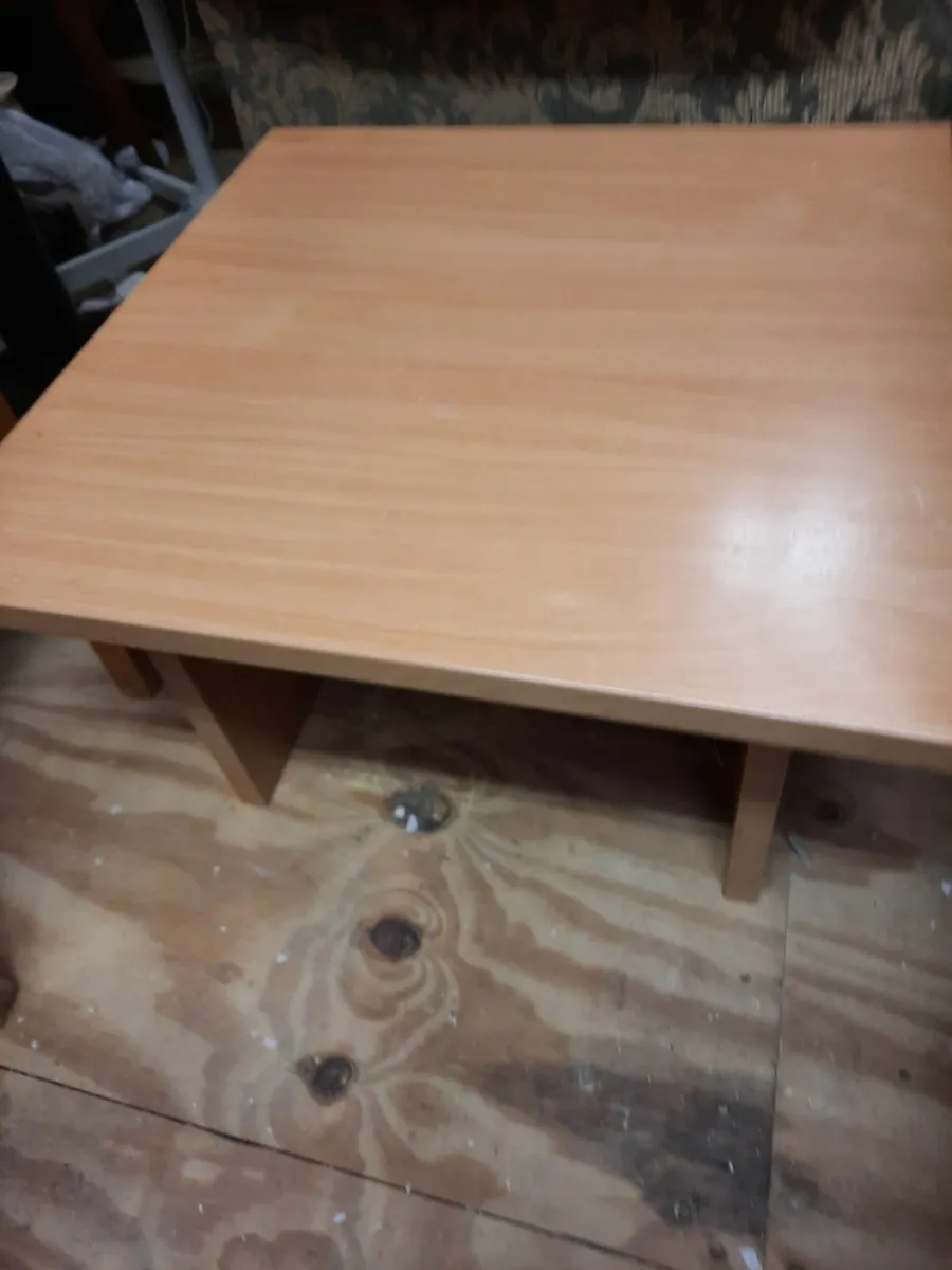 Occasional table - Image 2