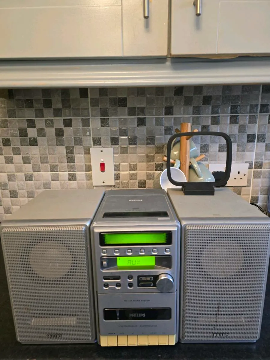 Philips retro radio - Image 1