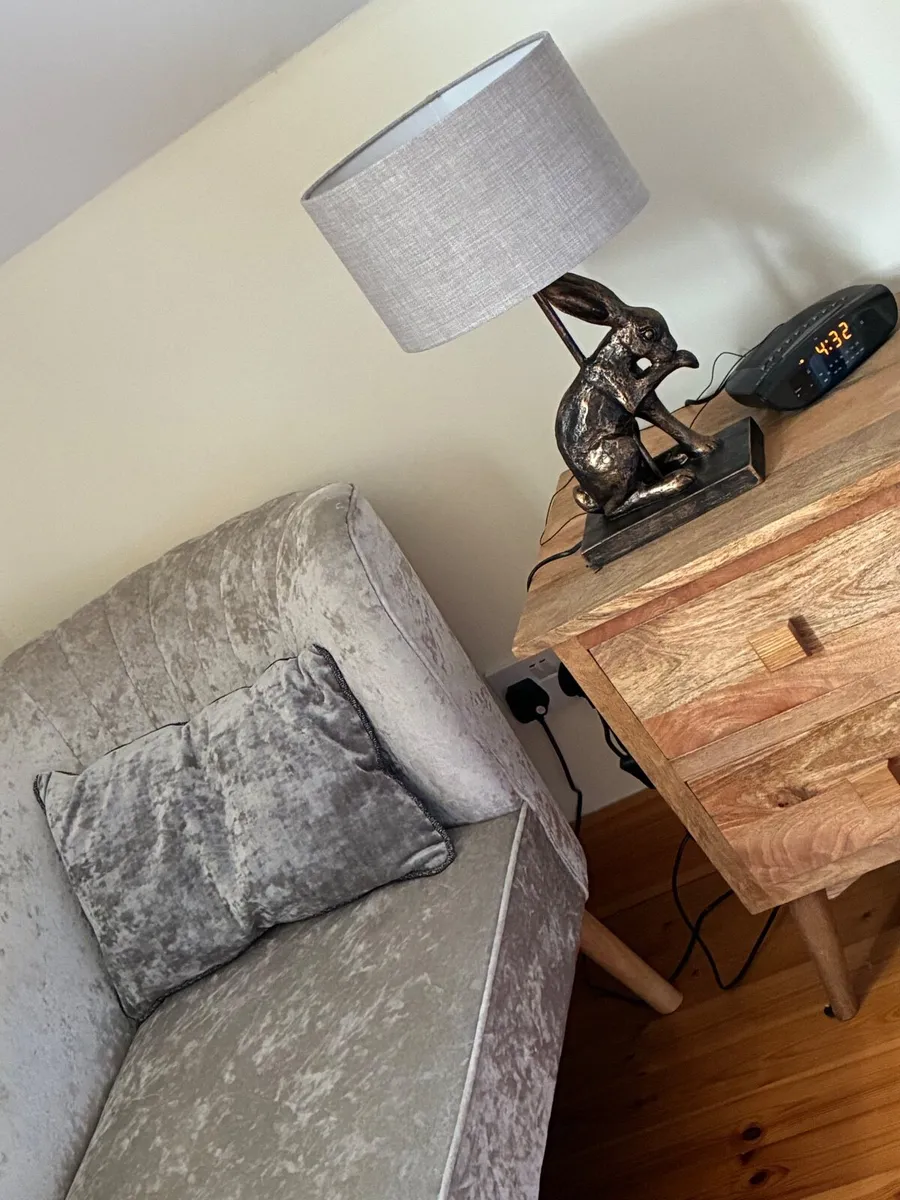 Crushed Velvet Chez Lounge - Image 1