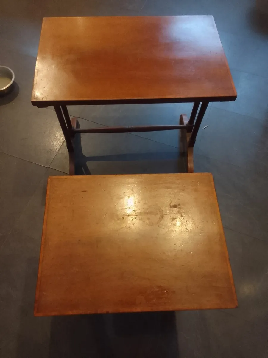 2 small tables - Image 1