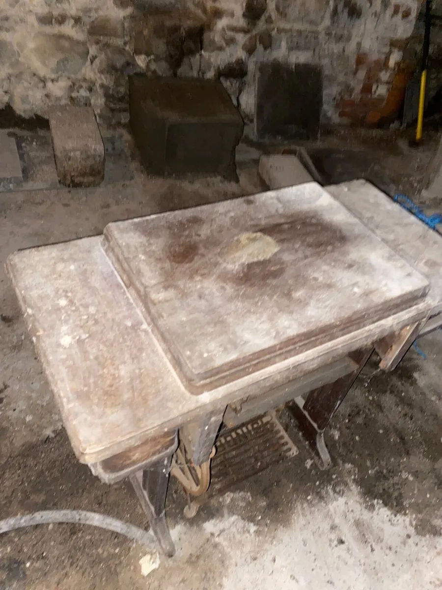 Vintage antiques - Image 1