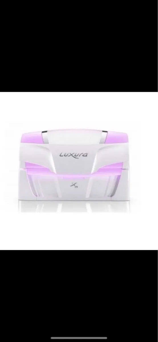 Sunbed Luxura X10 - Image 1