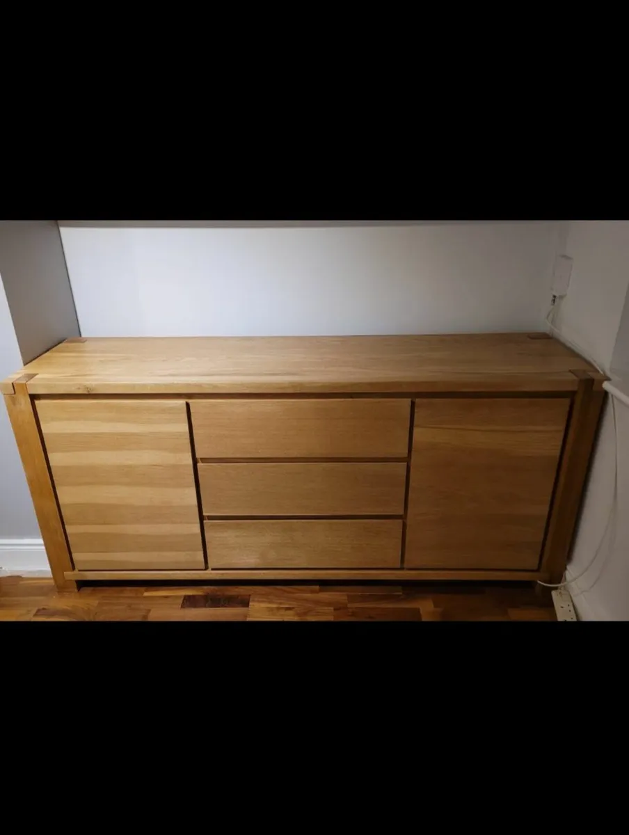 Solid oak sideboard - Image 1