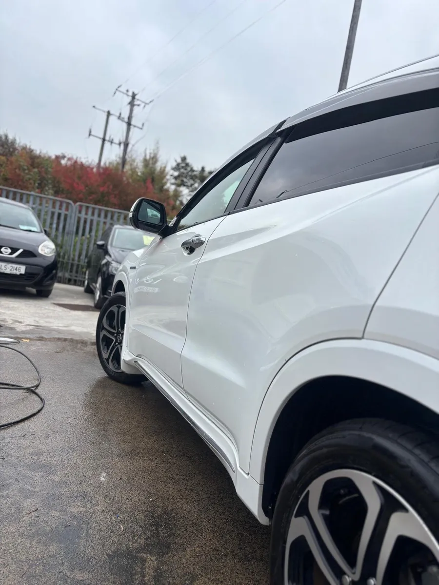 Honda Vezel 2017 - Image 4