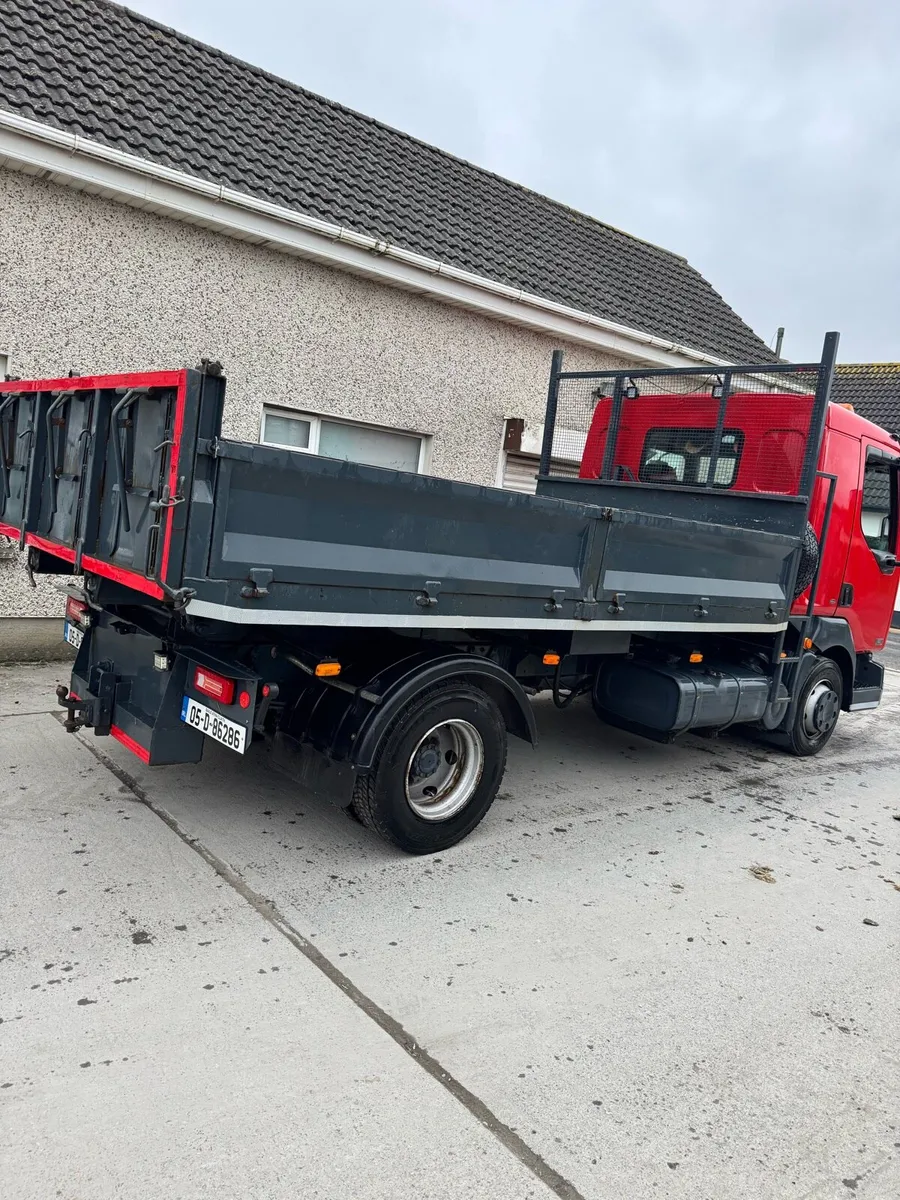 Renault Midlum 10t tipper - Image 1