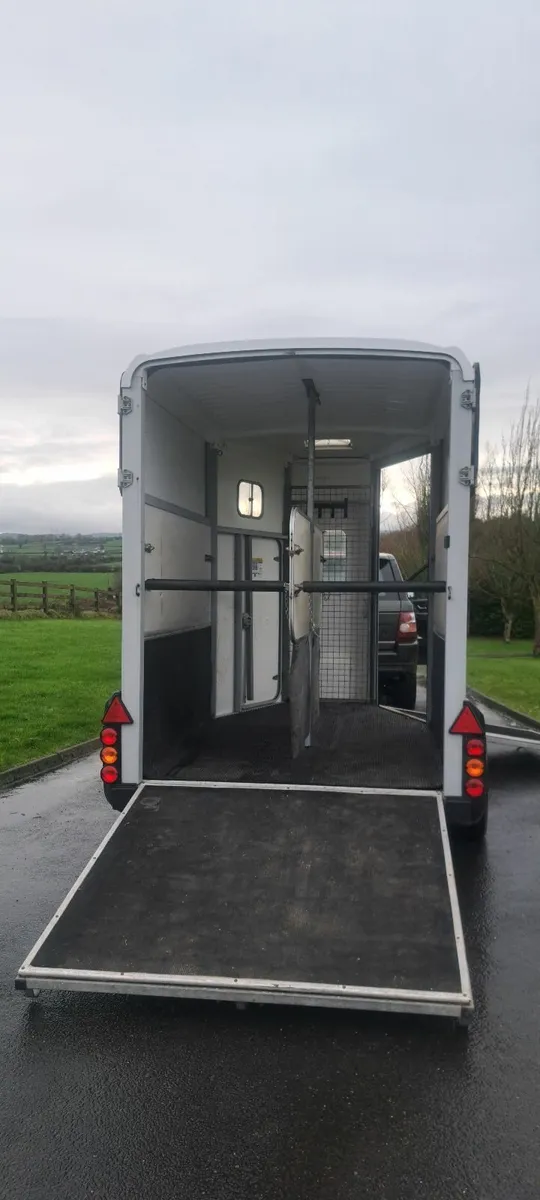Ifor Williams horsebox 506 - Image 4