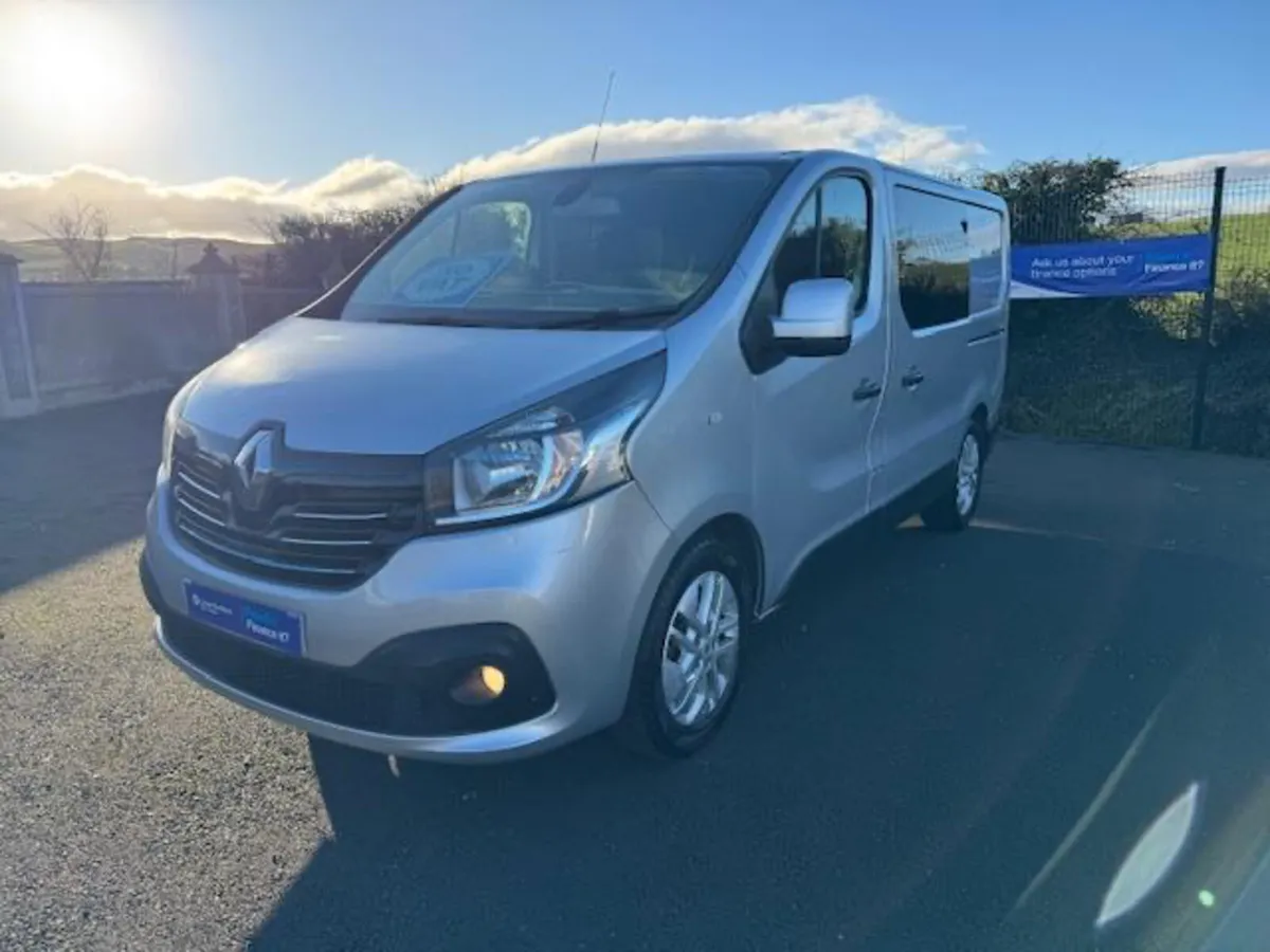 Renault Trafic Sport Crew Cab - NO VAT - Image 3