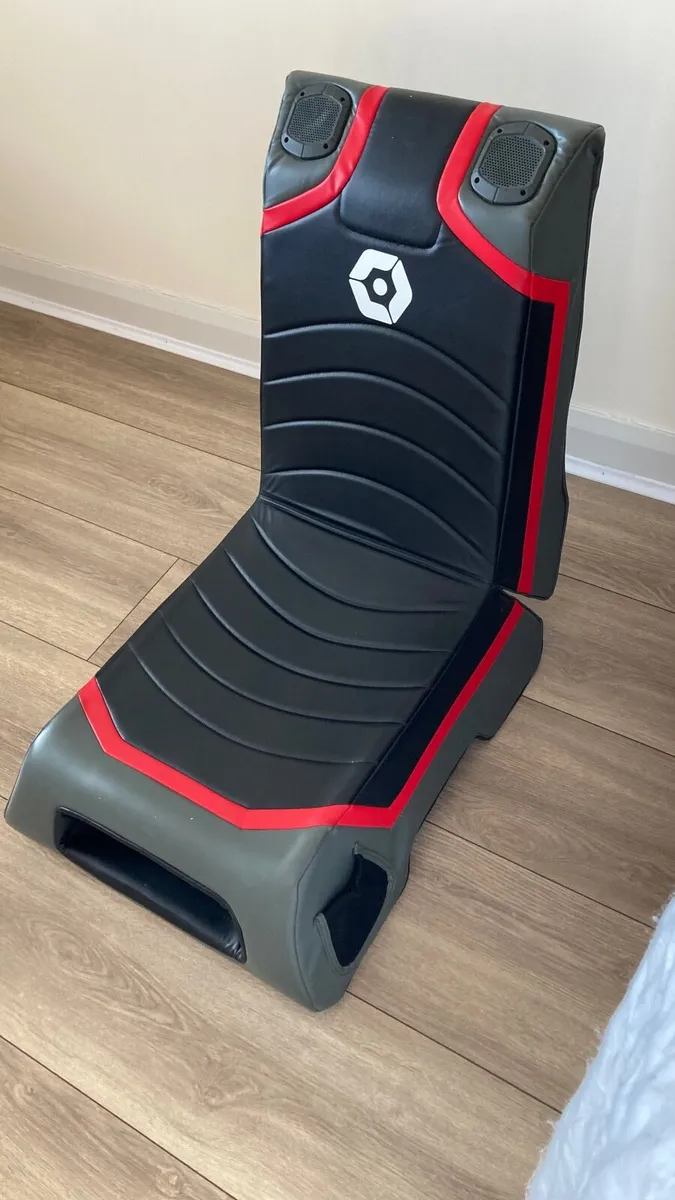 Gaming chair - Image 1