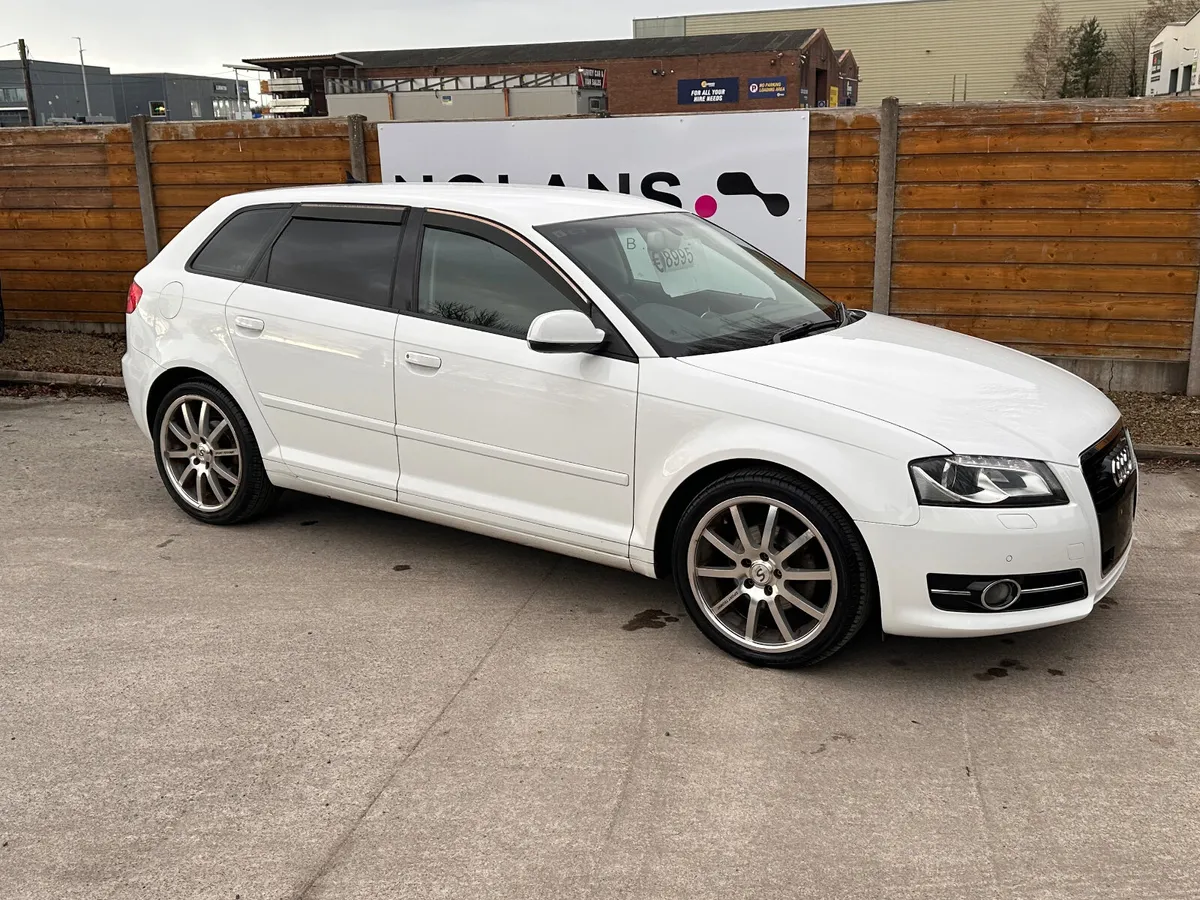 AUDI A3  SPORT AUTOMATIC - Image 3