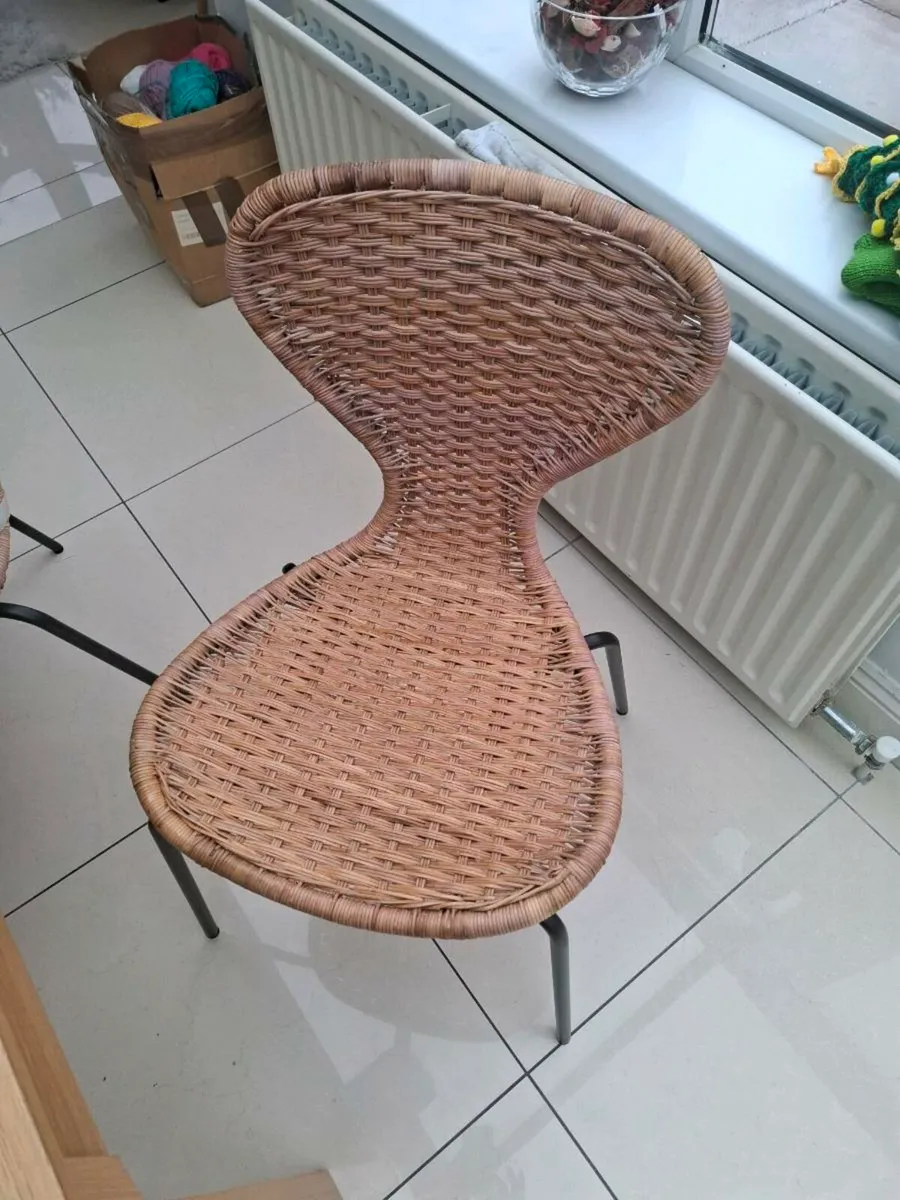 Dining room chairs x 4