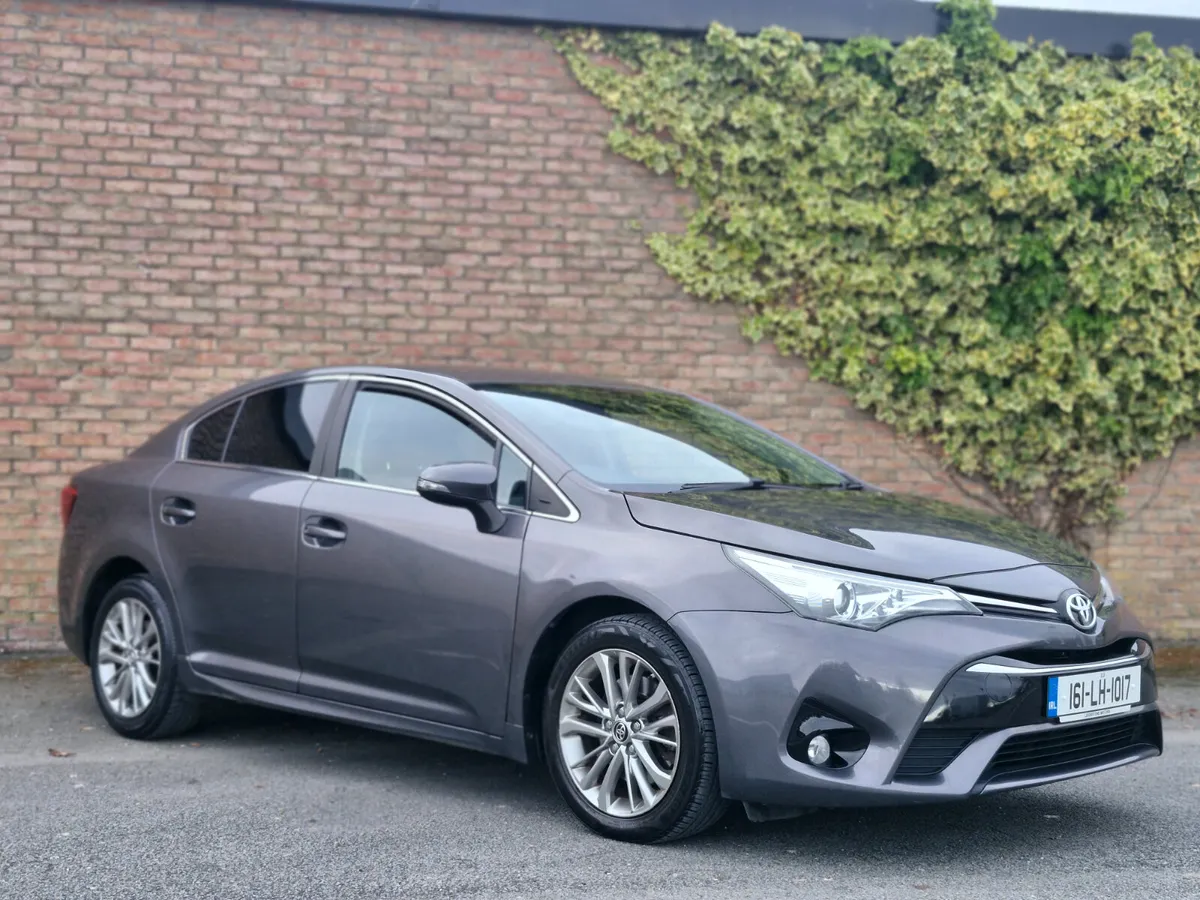 Toyota Avensis 2.0 D LUNA - Image 1