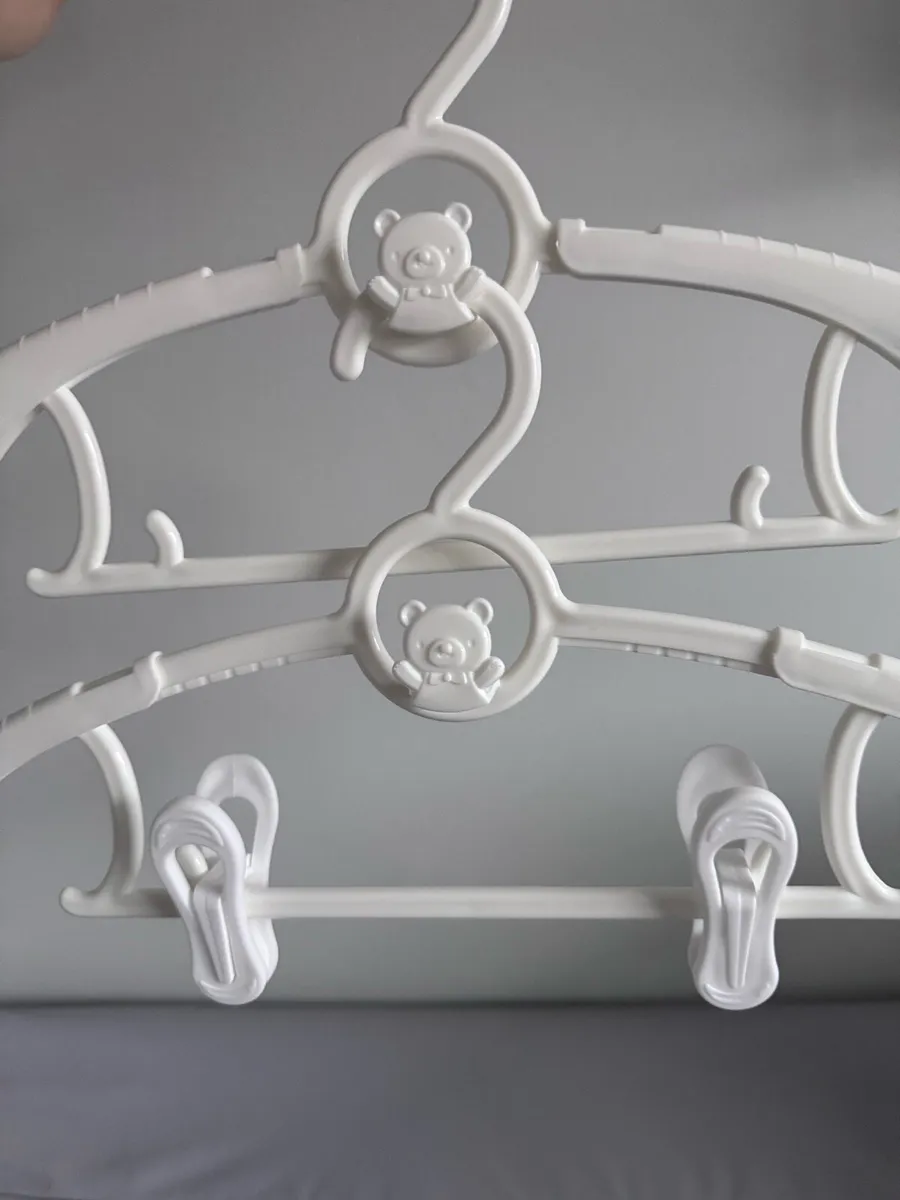 Extendable white teddy bear baby hangers - Image 1