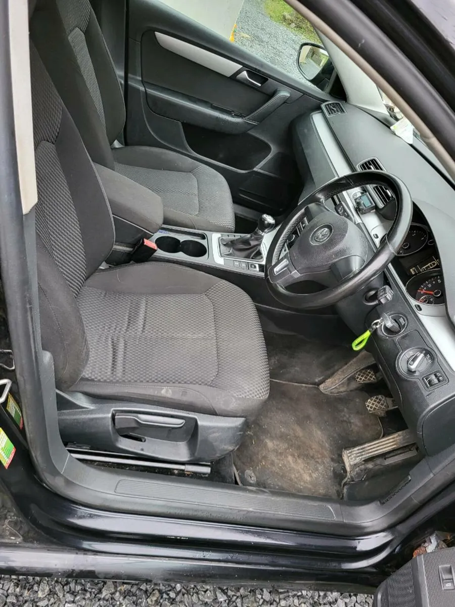 2012 passat - Image 3
