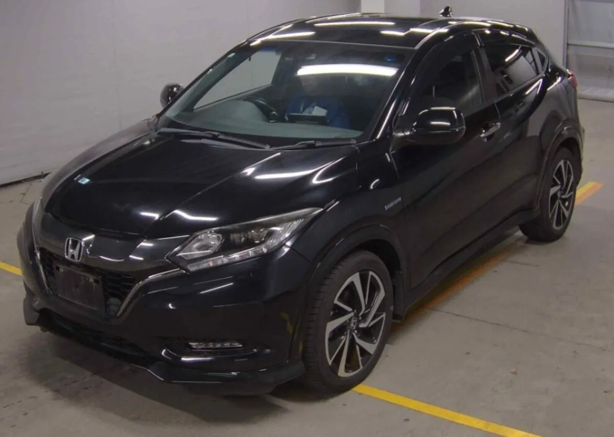 2017 Honda Vezel RS Hybrid - Image 2