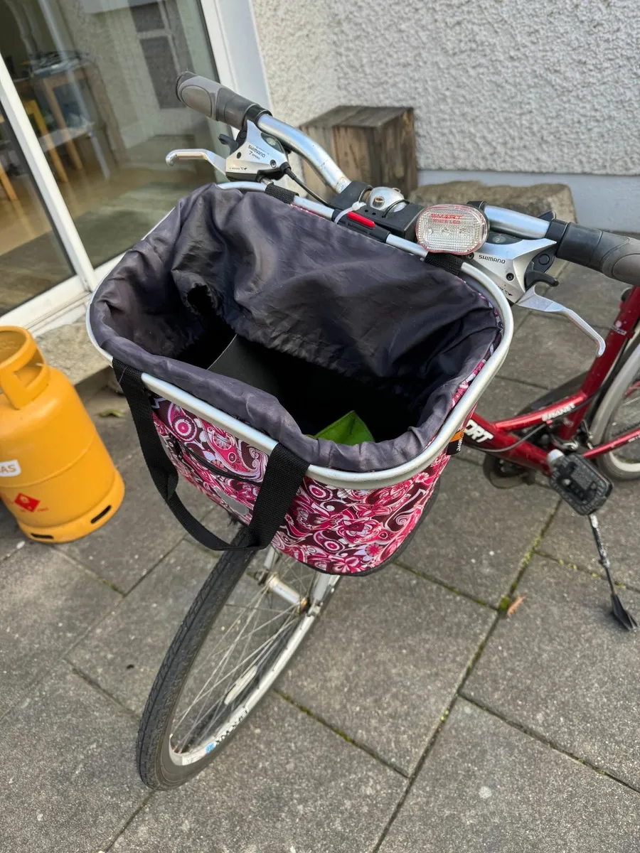 Ladies Bicycle - Image 4