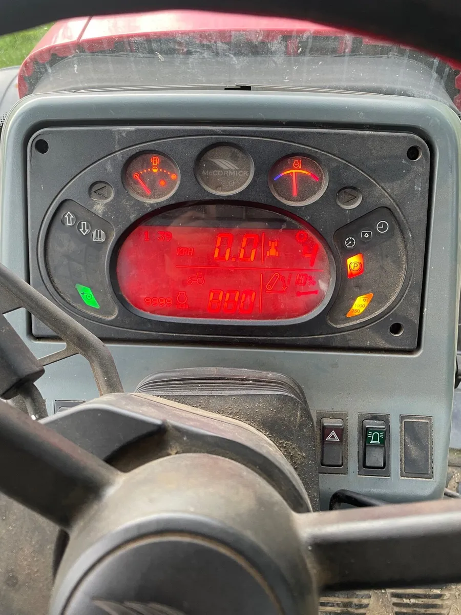 McCormick MTX150 tractor 2007 - Image 3