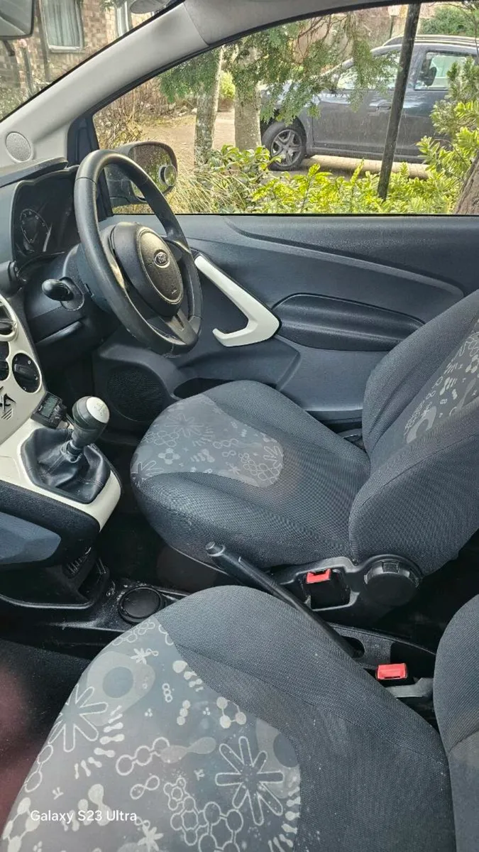 Low milage ford ka - Image 4