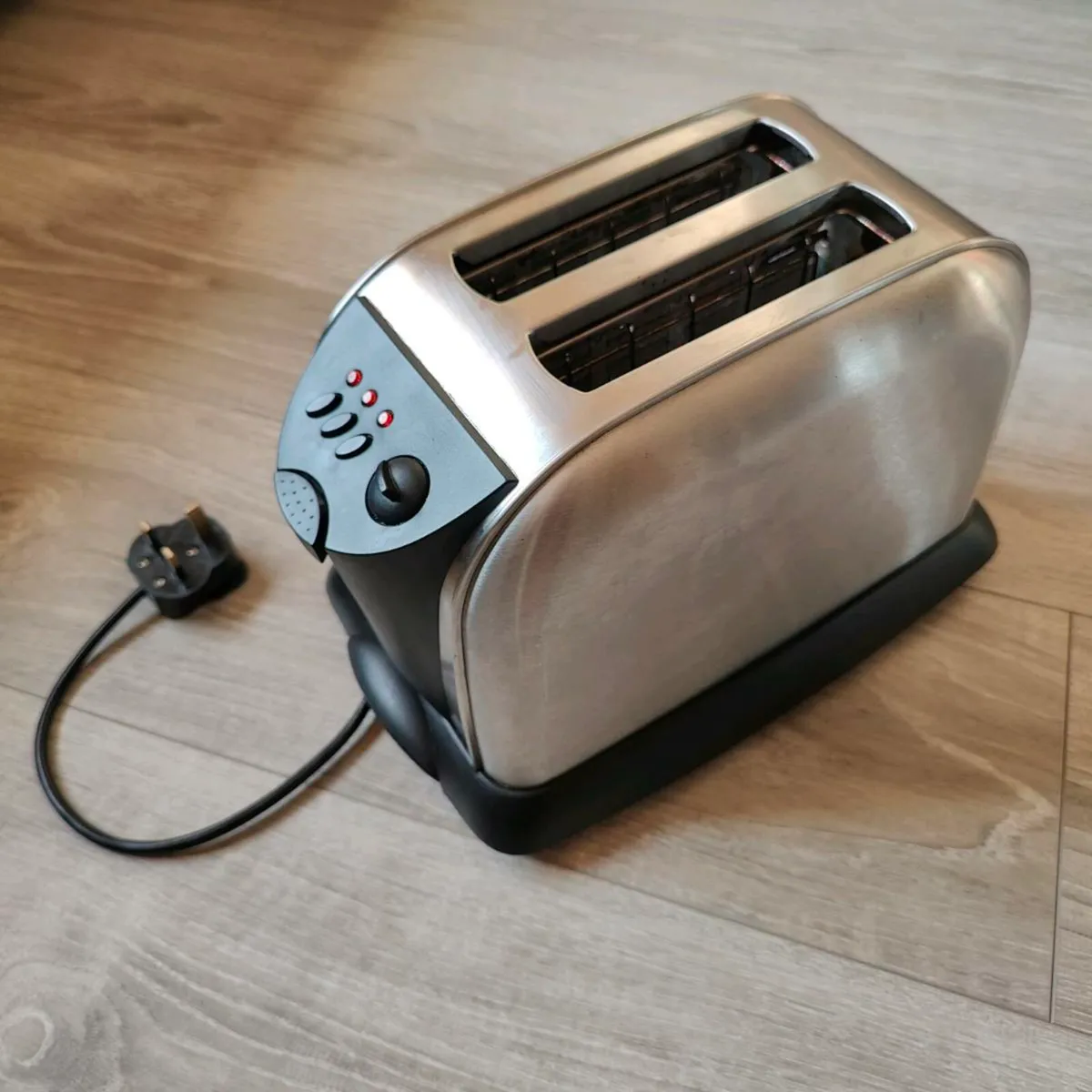 Toast Finlux - Image 1