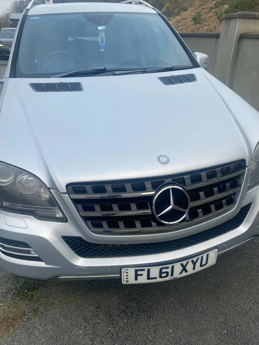 Mercedes-Benz ML-Class 2011 - Image 1