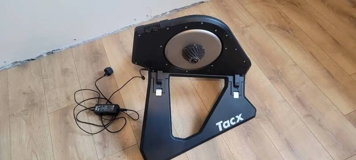 Tacx Neo turbo trainer - Image 2