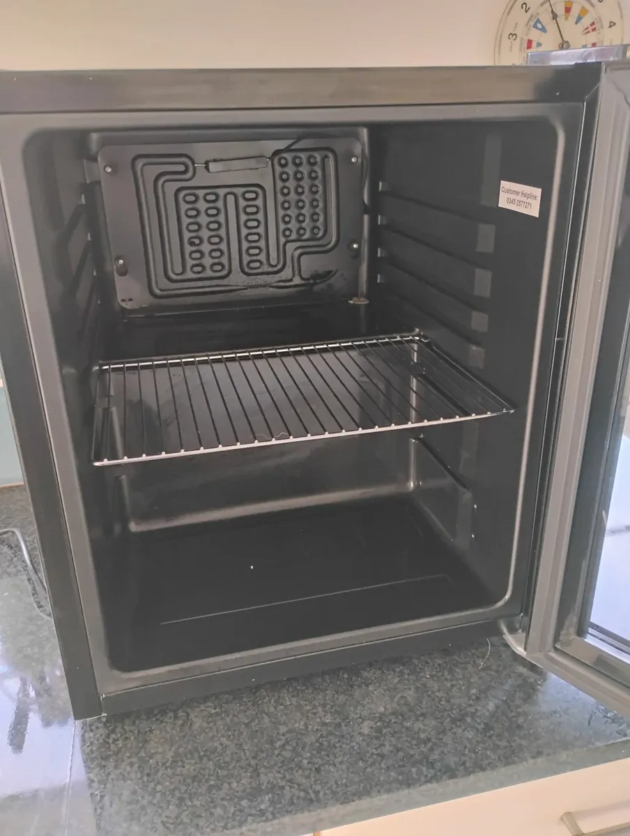 Drinks Fridge - Image 2