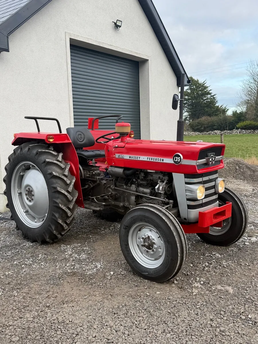 Massey Ferguson 135 - Image 1