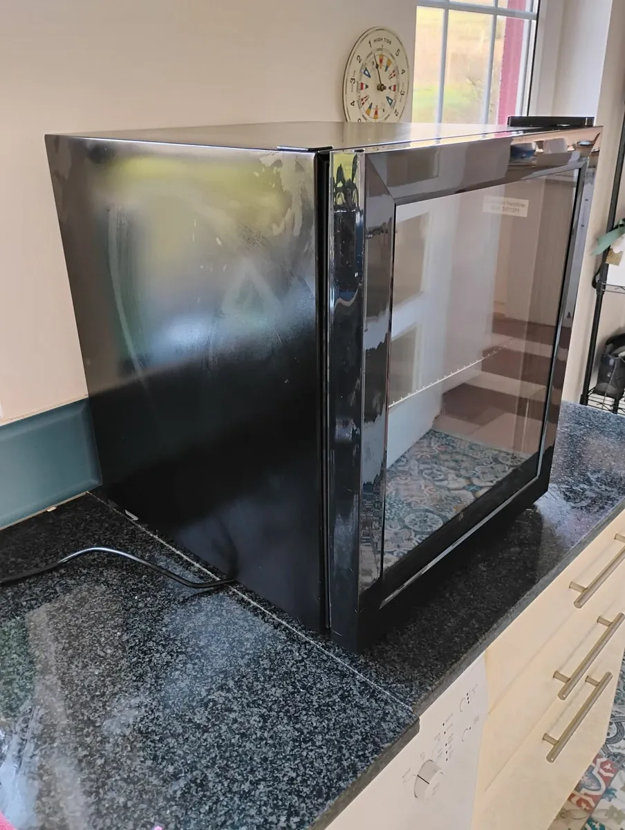 Drinks Fridge - Image 3