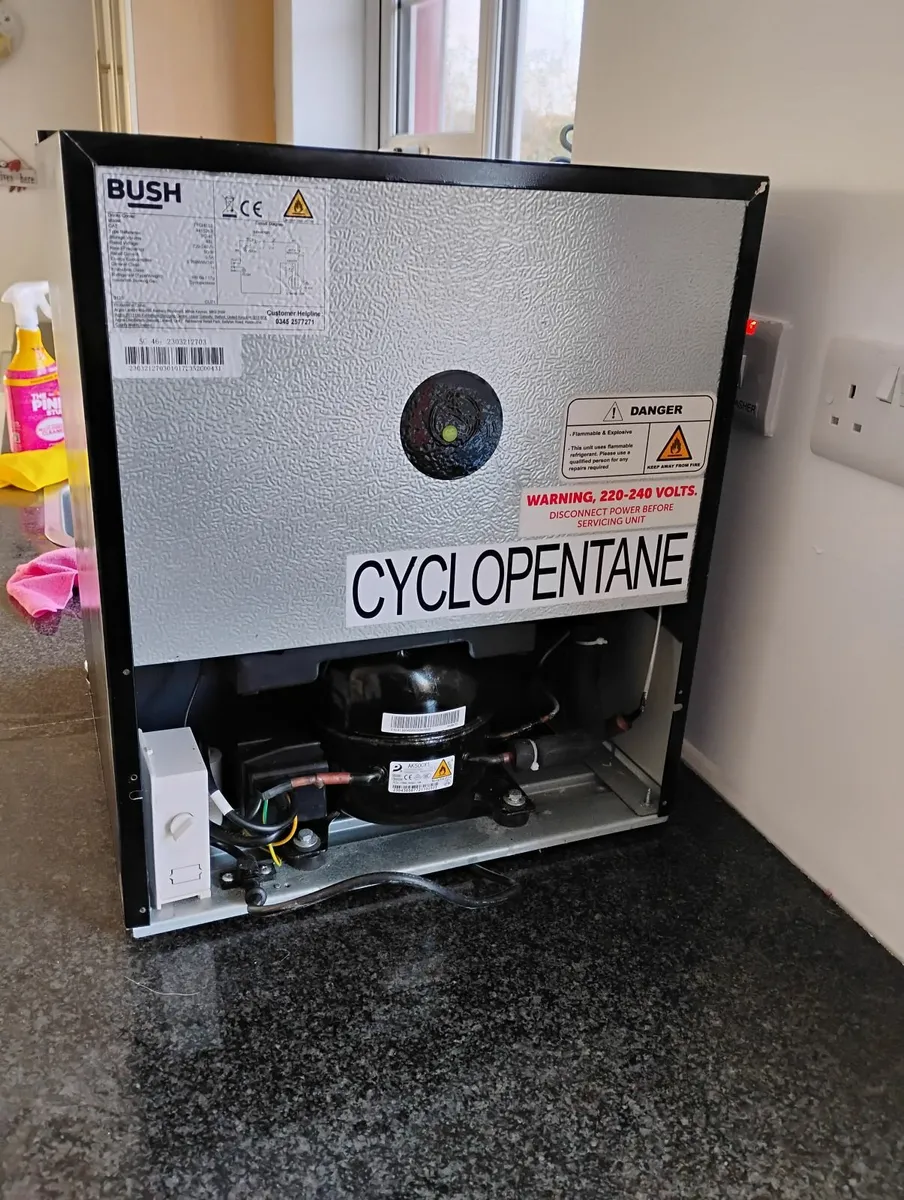 Drinks Fridge - Image 4