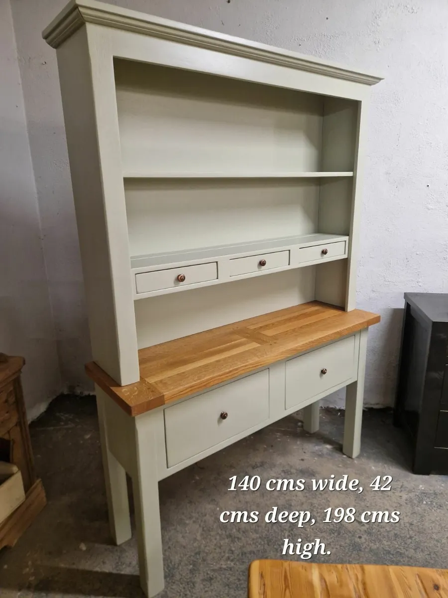 Large solid oak dresser, svelt green - Image 2