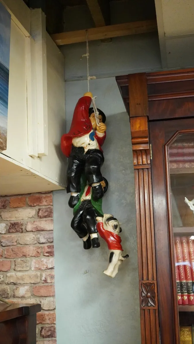 Large Laurel & Hardy Hanging Figurine Wall Decor - Image 1