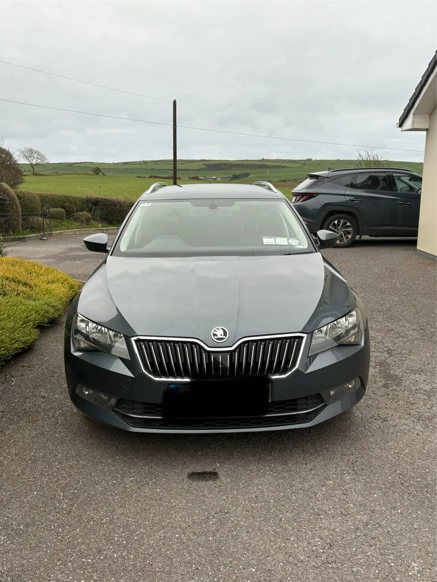 Skoda Superb Estate Automatic DSG - Image 2