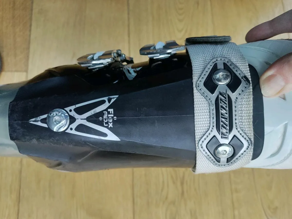 Ski boots - Image 2