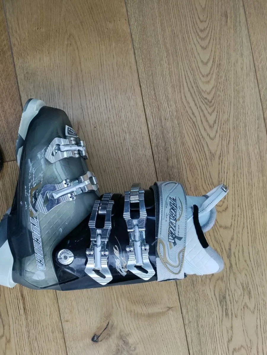 Ski boots - Image 3