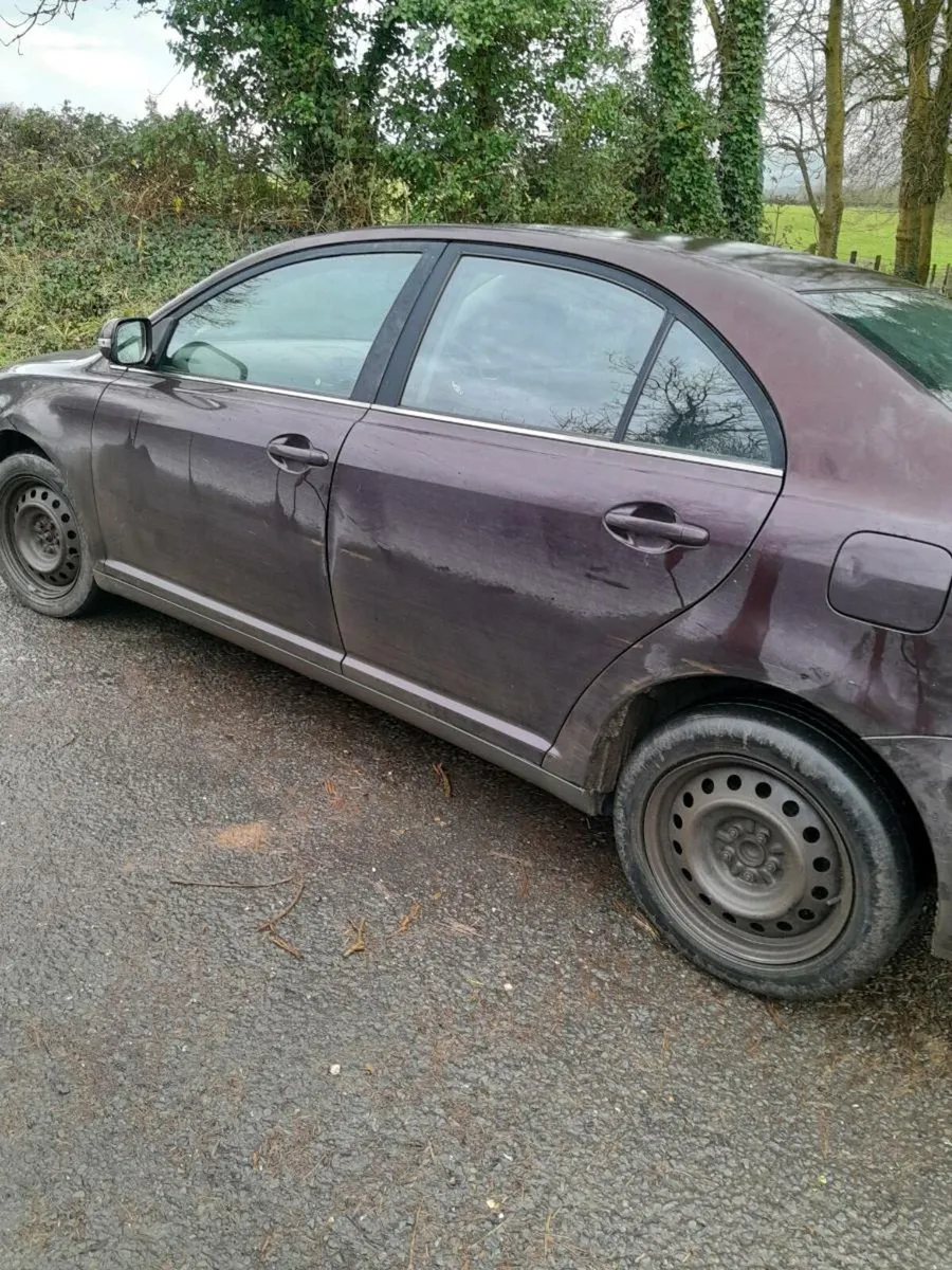 Toyota avensis - Image 3