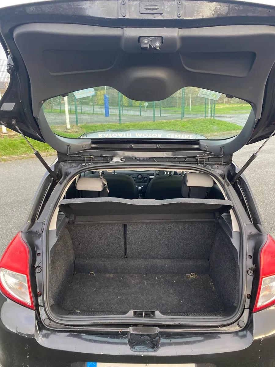 Renault Clio 2010 - Image 4