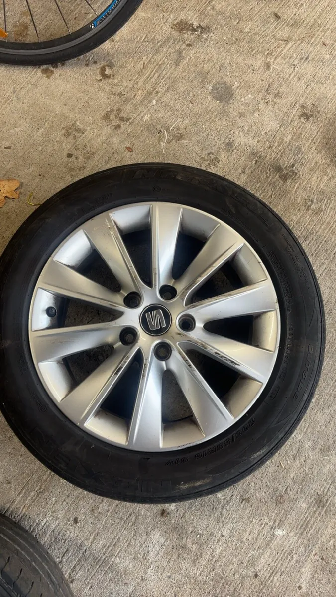 16” Seat/VW alloy wheels - Image 4