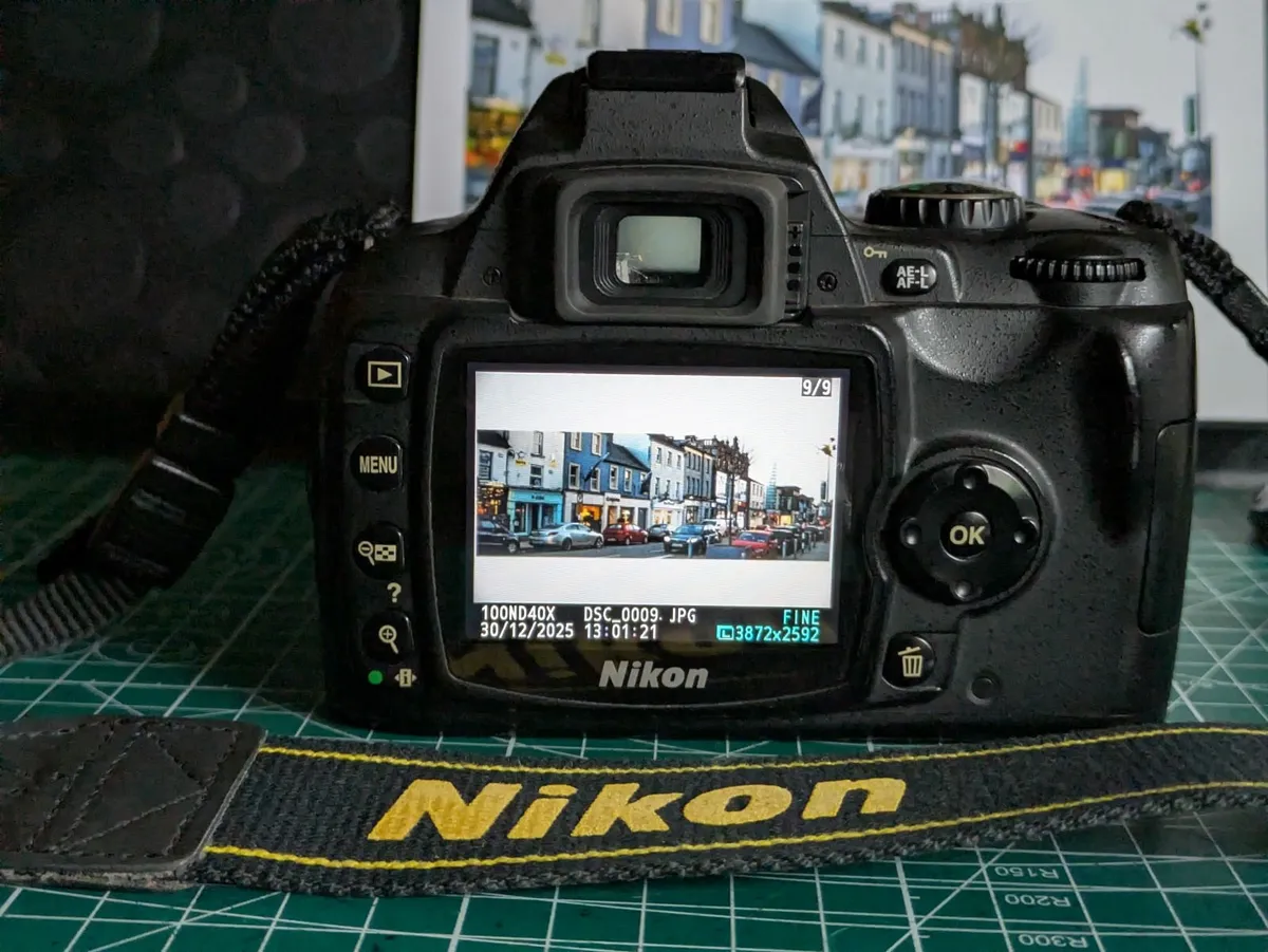 Nikon D40X 10MP CCD🌈 DSLR camera + 18-70mm zoom - Image 3